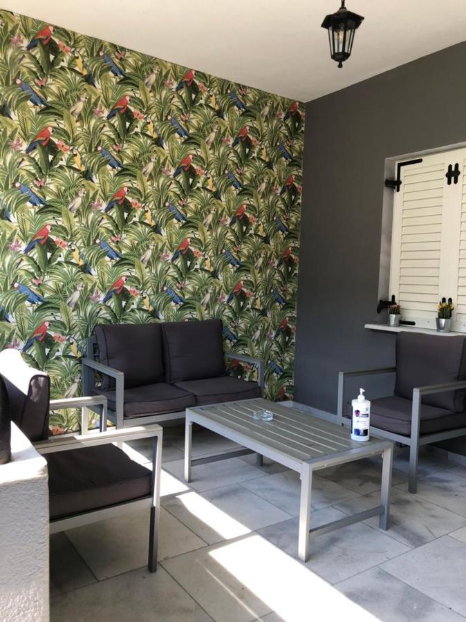 Glykanisos Suites Néa Péramos Exterior foto