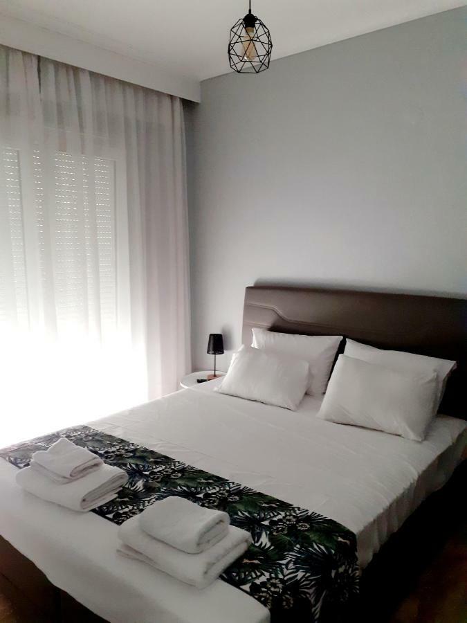 Glykanisos Suites Néa Péramos Exterior foto